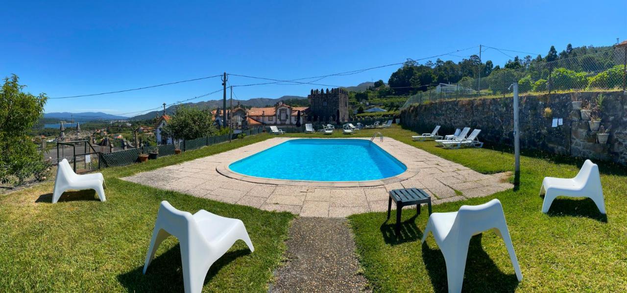 Casas Da Loureira - Casa Da Piscina E Batatas II Hostal Vila Nova de Cerveira Exterior foto