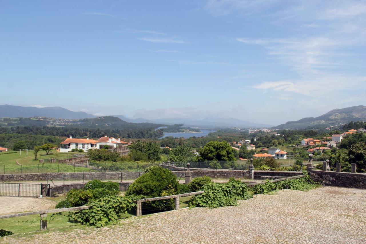 Casas Da Loureira - Casa Da Piscina E Batatas II Hostal Vila Nova de Cerveira Exterior foto